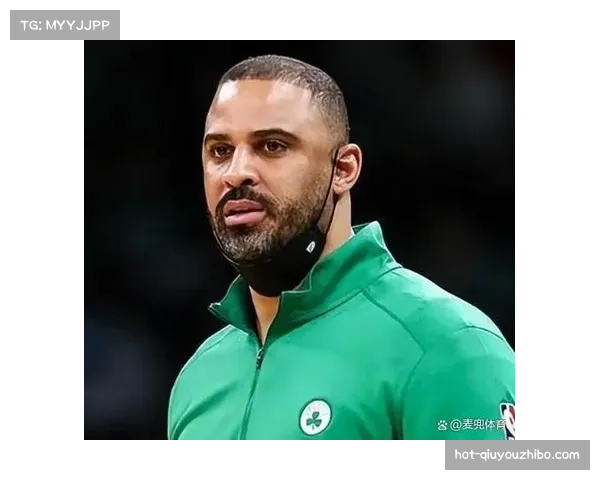 乌度卡明牌变阵，芬尼·史密斯时隔多场重返火箭轮换